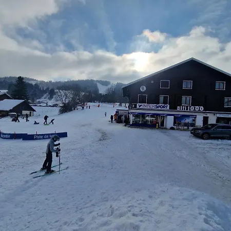 Place Royale Pour 10 A 12 Personnes A 30 Met Des Pistes De Et Vtt Feriehus *